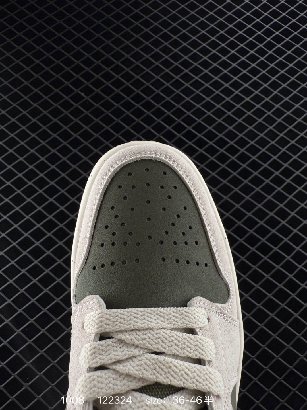 Nike Wmns Air Jordan 1 Low GS”Team Gold“